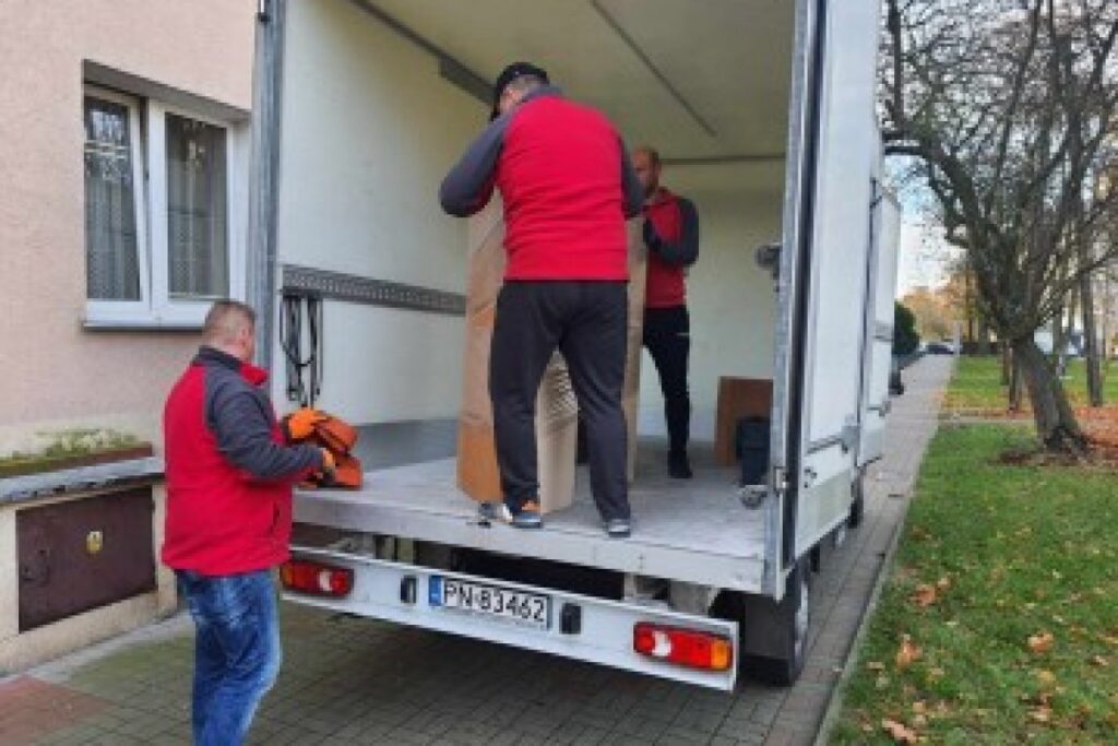 moving company truck