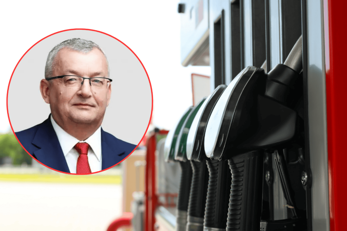 truck refueling station