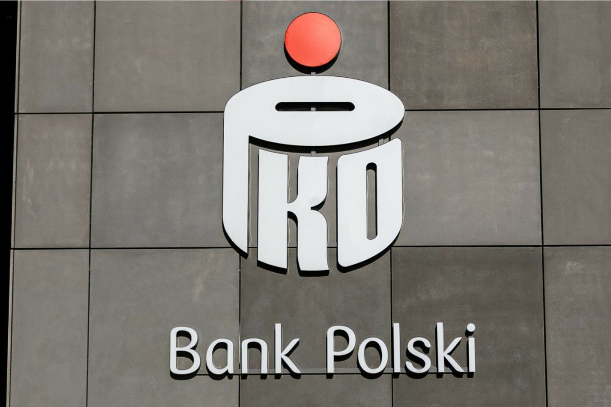 cybersecurity laptop truck