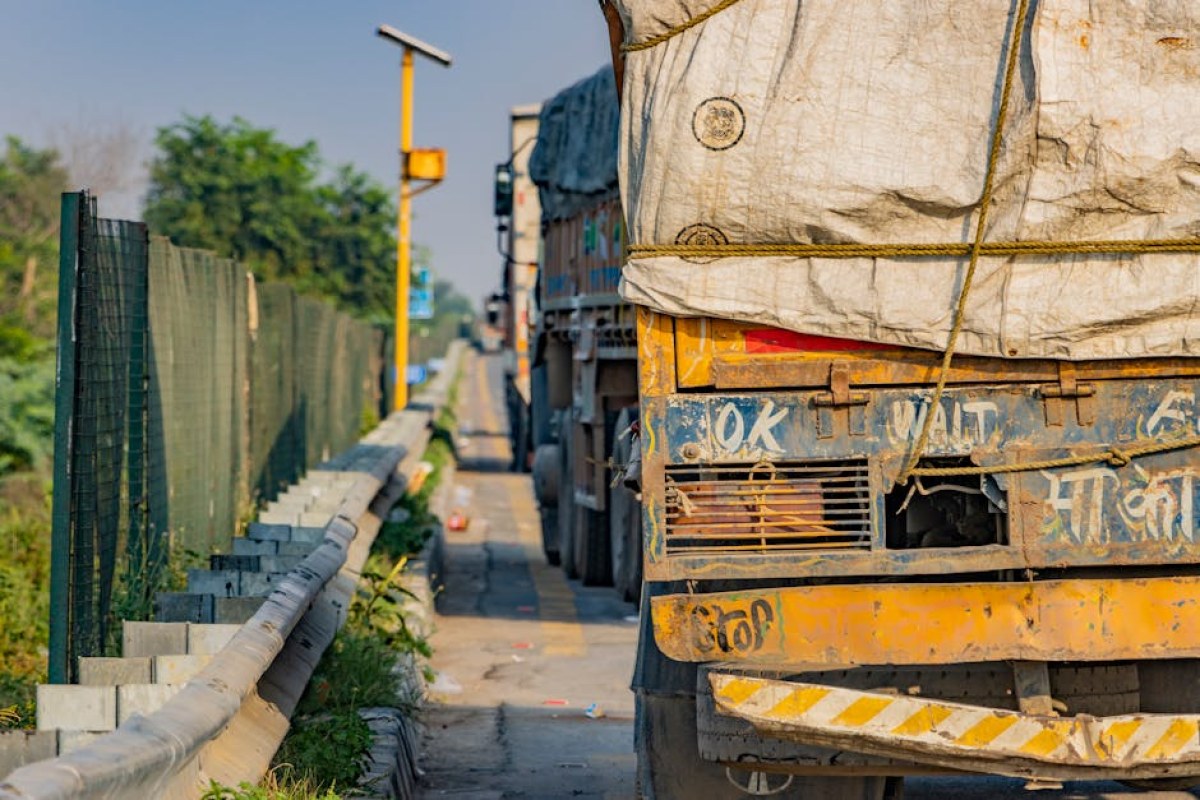 closed border road truck