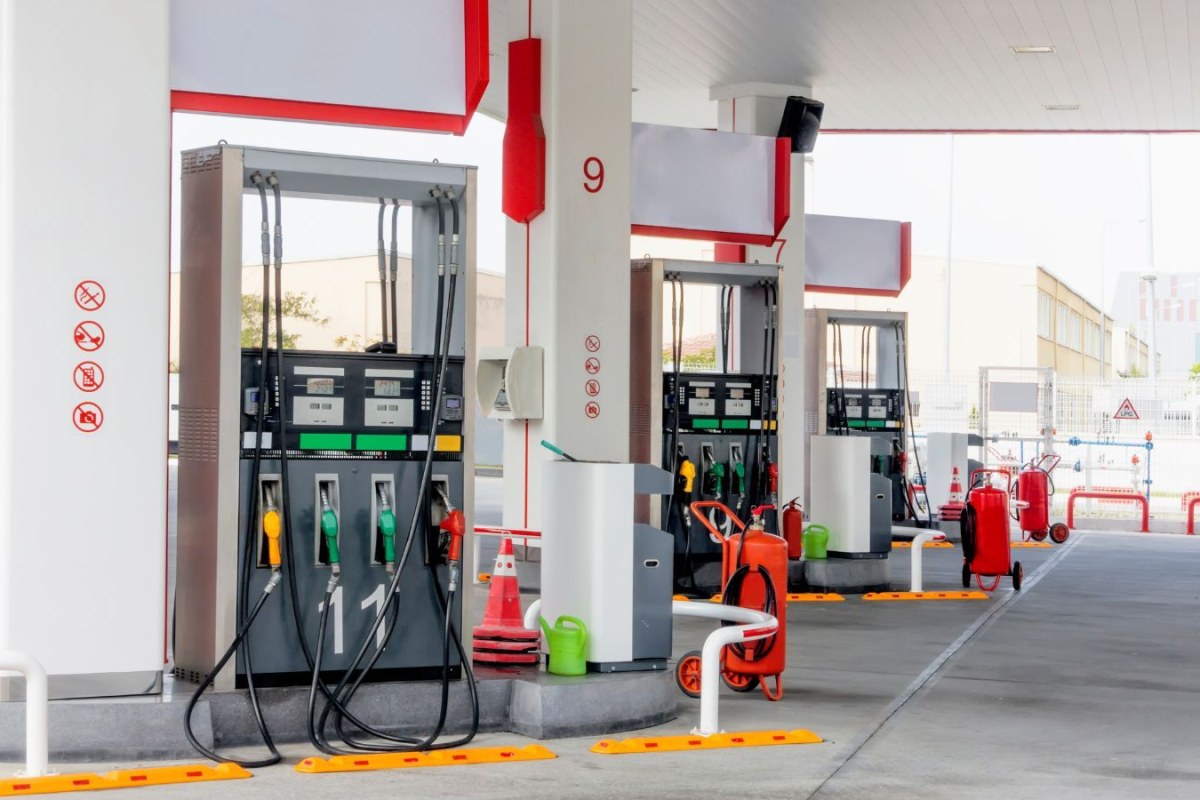 truck refueling station