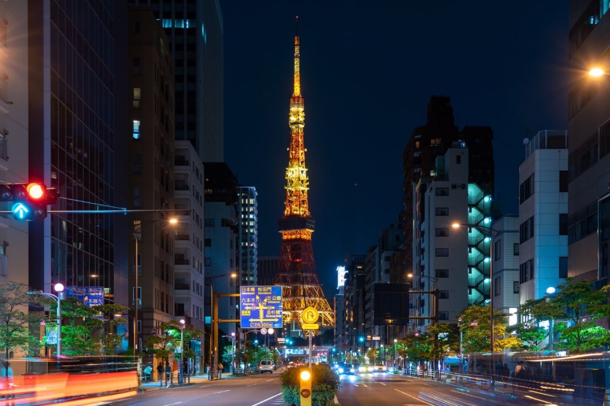 truck border crossing Asia