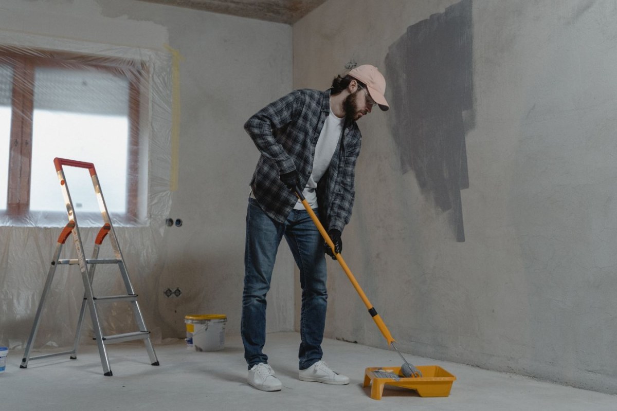 construction worker apartment