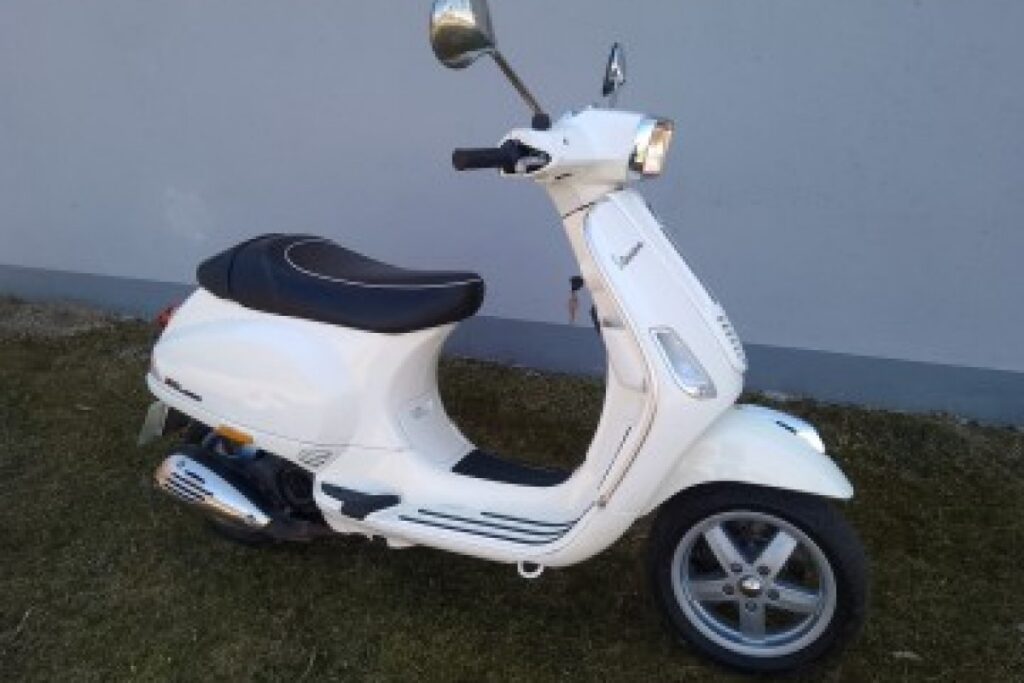 scooter vespa