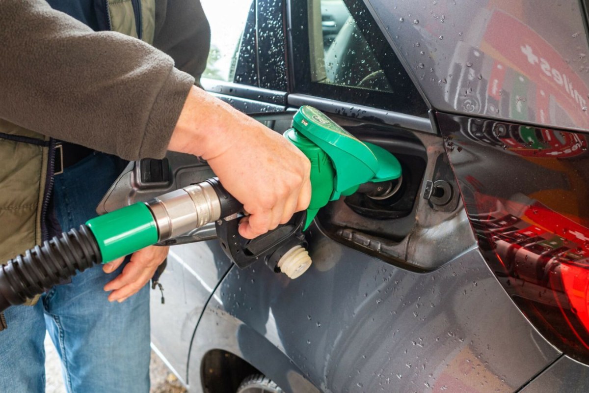 truck refueling station