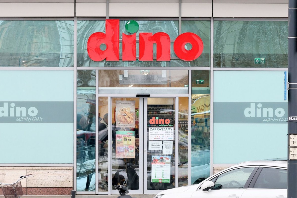 delivery truck supermarket