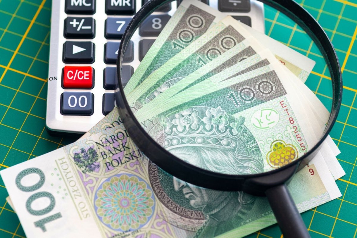 postman delivering pension