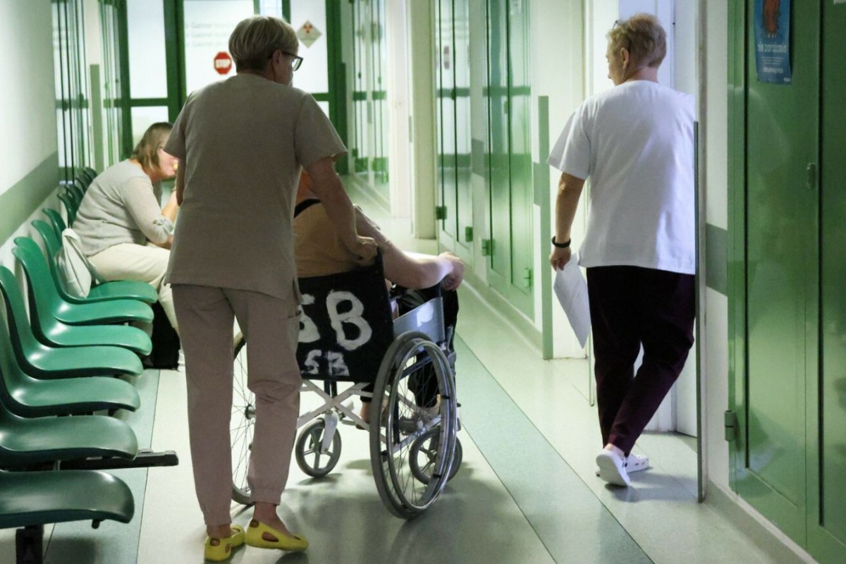 hospital cleaner salary