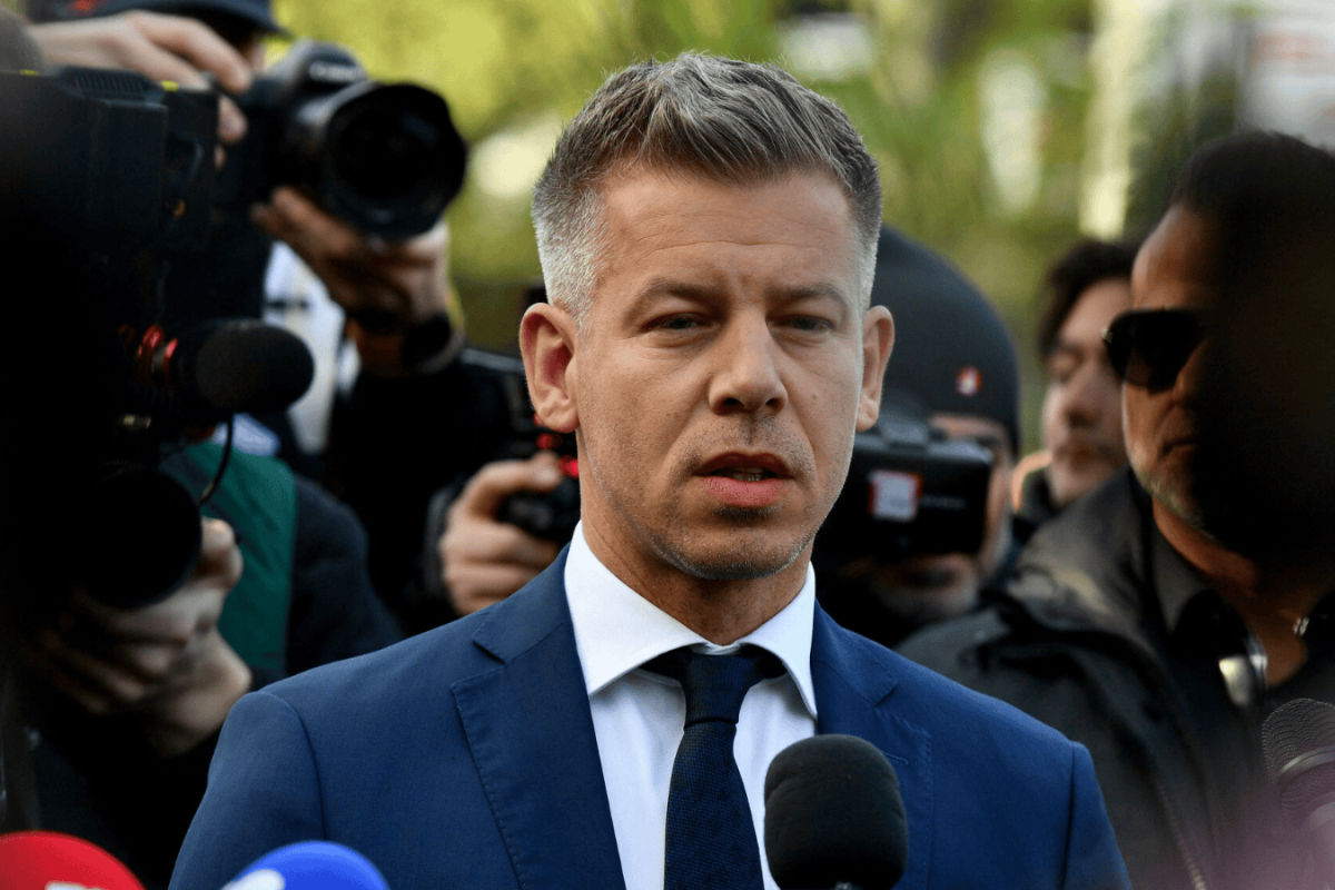 politician financial documents