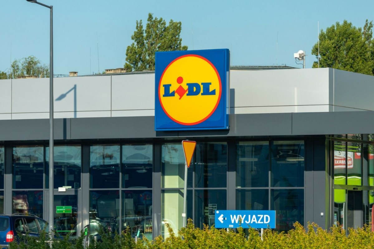Lidl recruitment warehouse