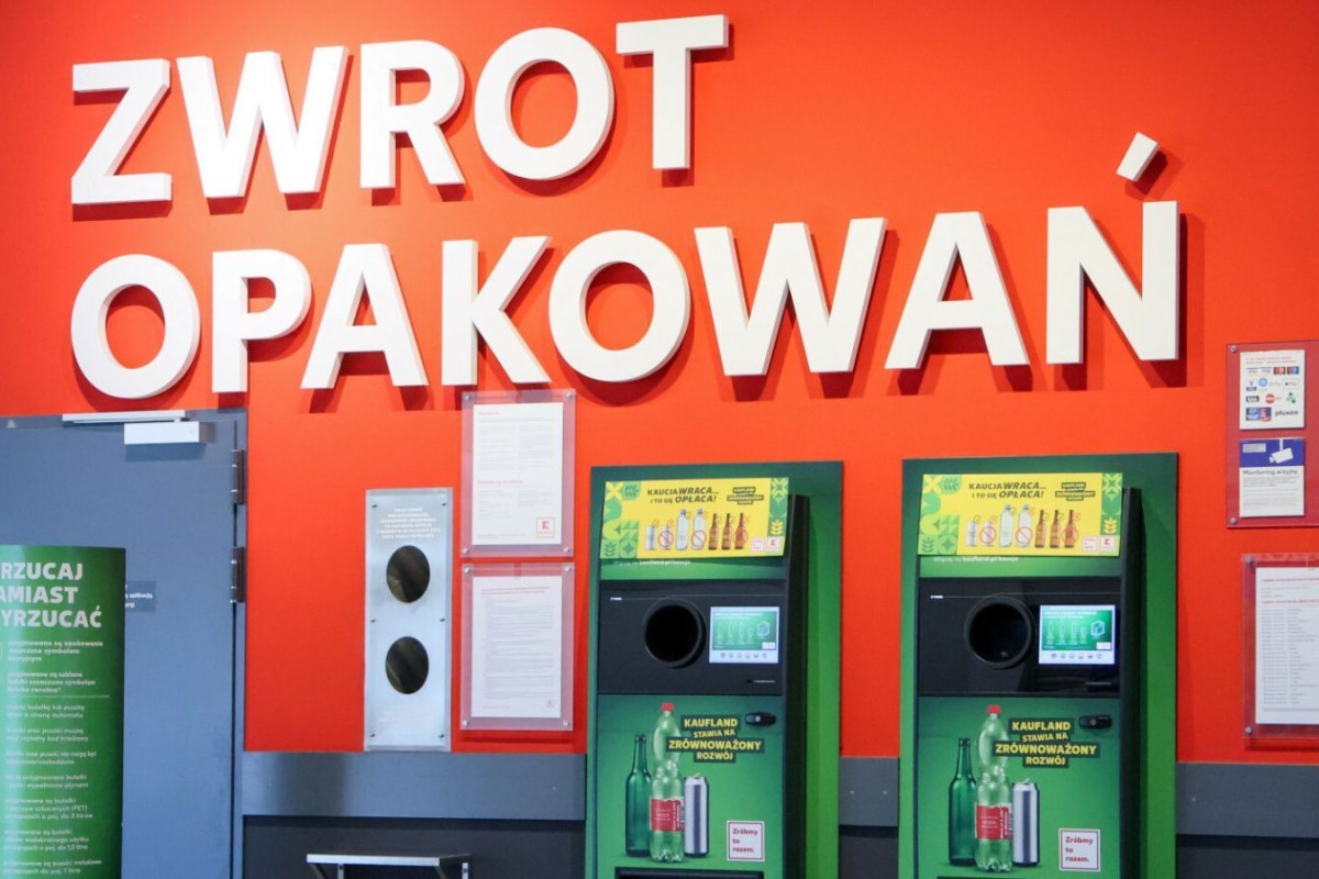 recycling machine bottles