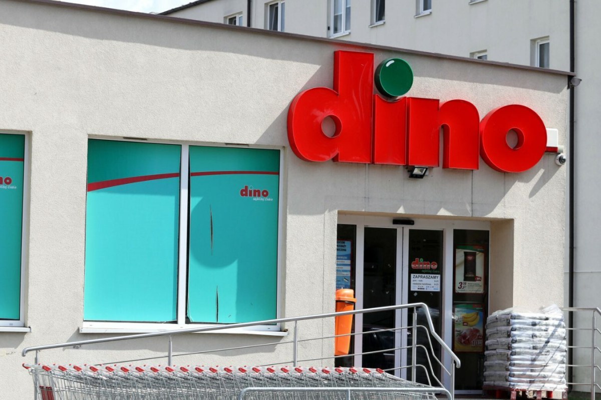 supermarket protest management