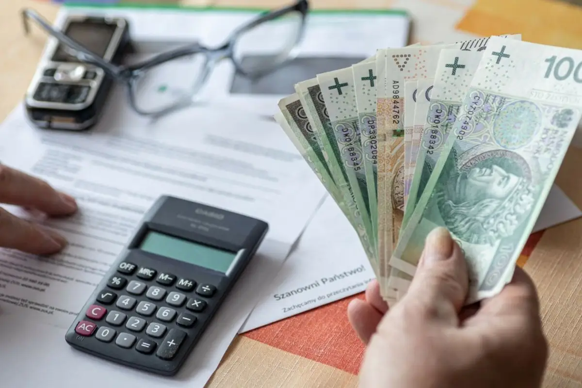 senior money calculator