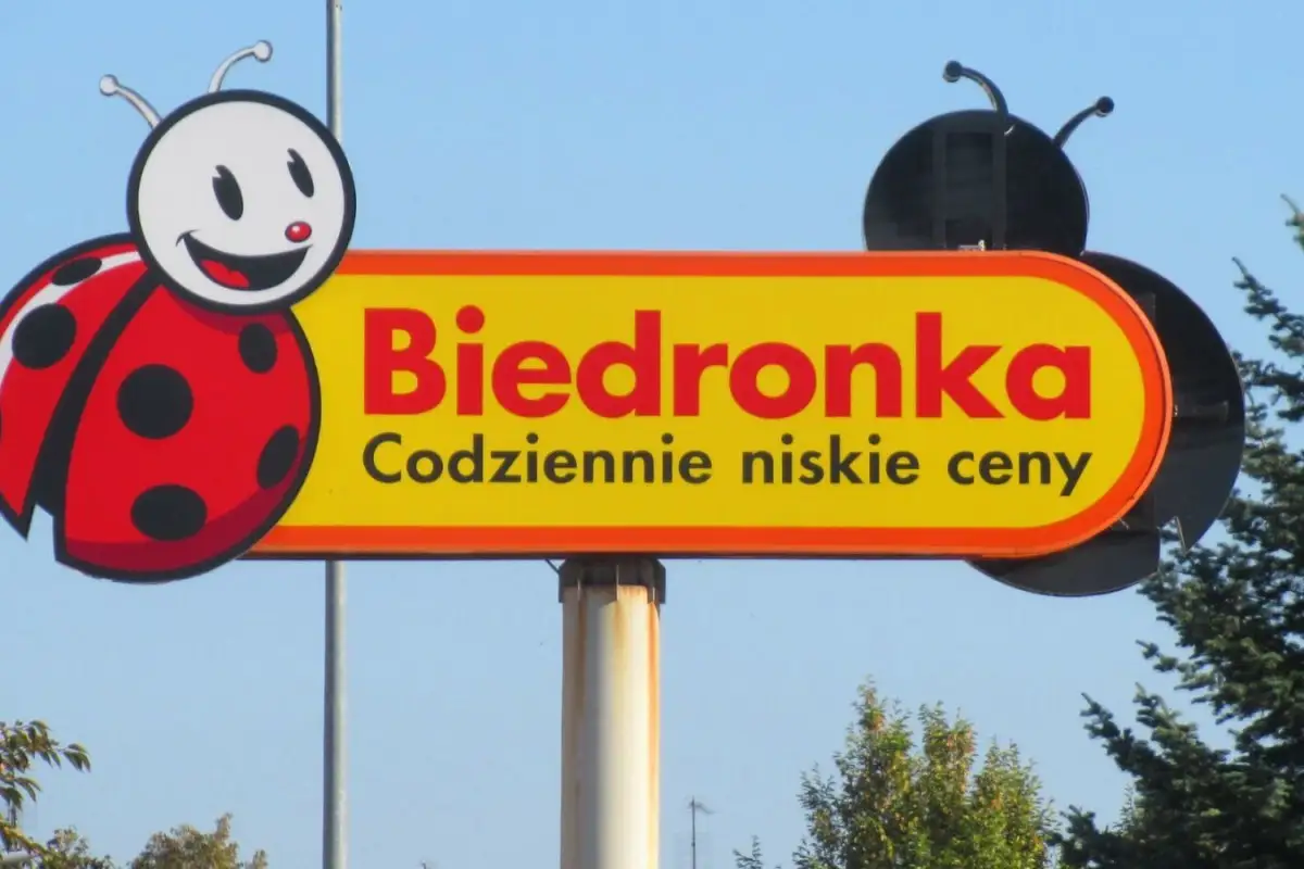 delivery truck supermarket