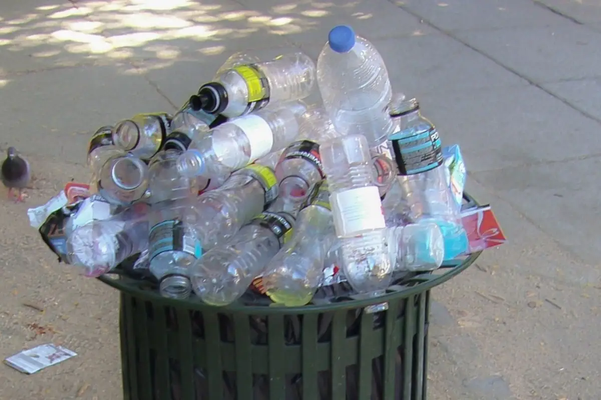 recycling bottles truck