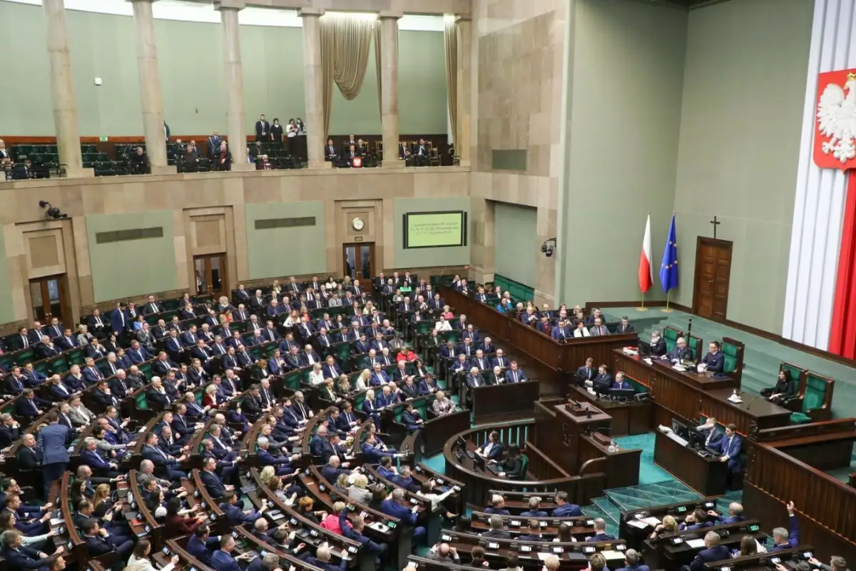 political poll chart