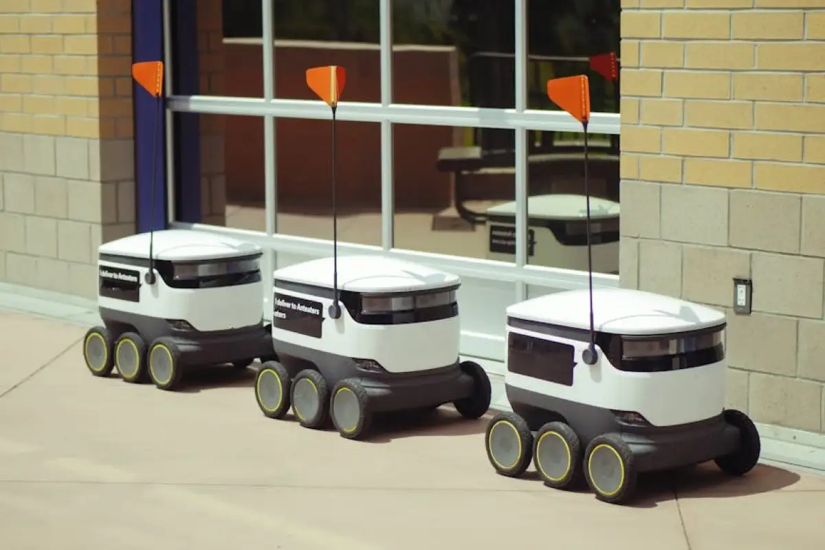 autonomous delivery robot