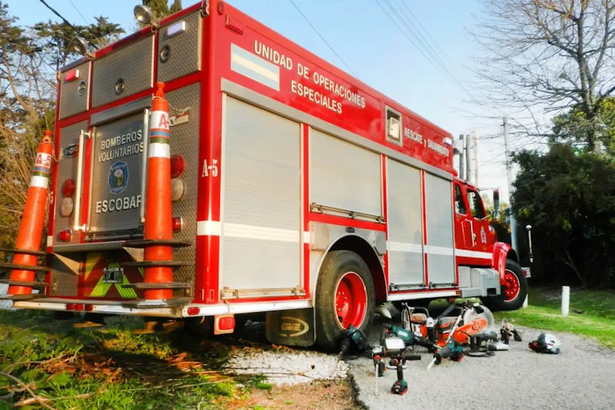 truck winter rescue