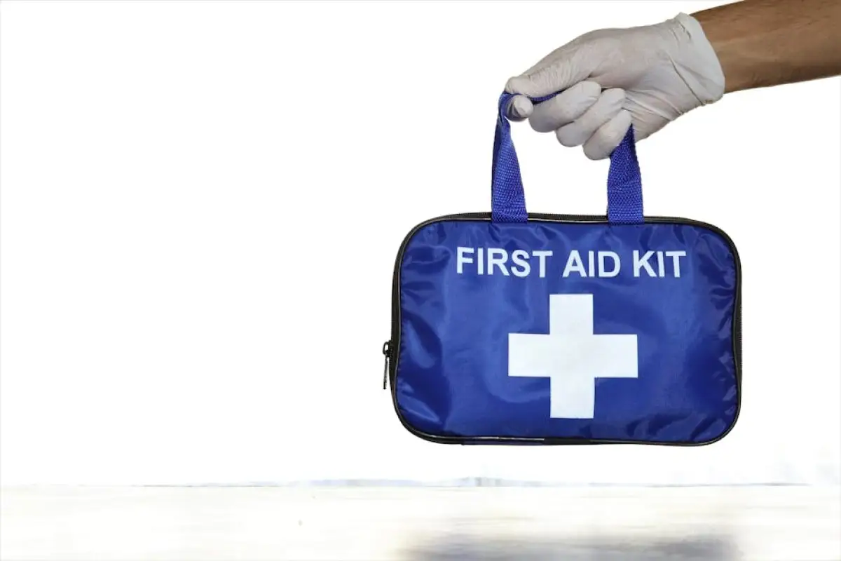 first aid kit car