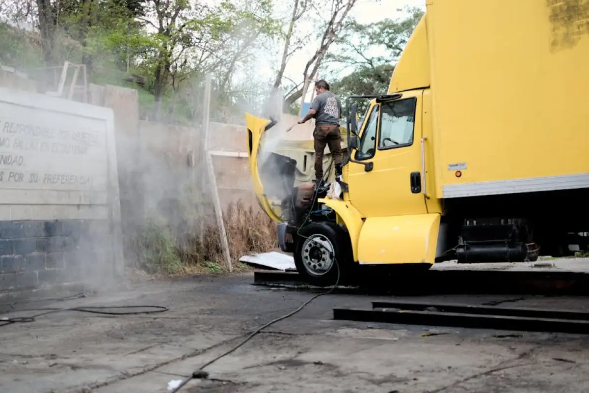 truck inspection roadside