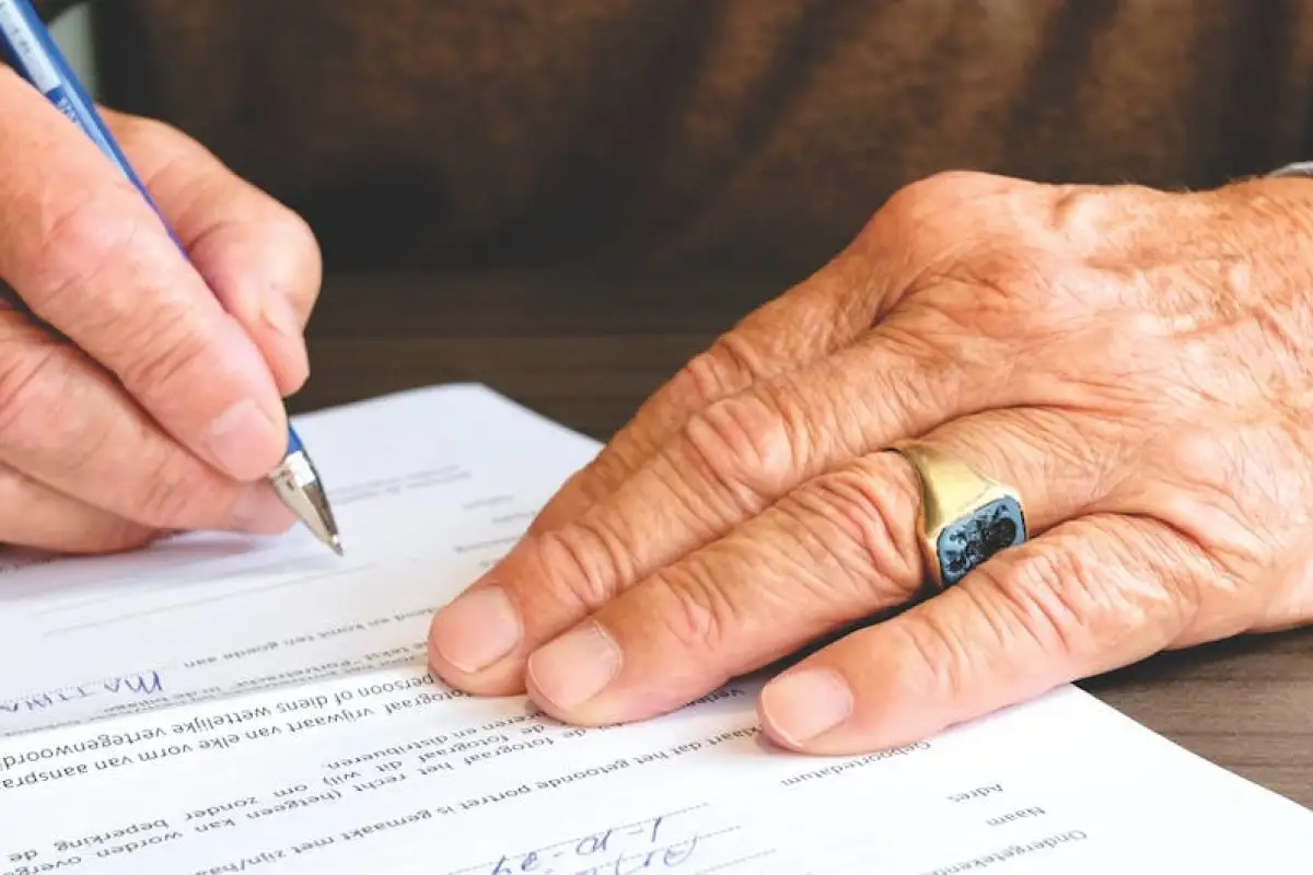 Donald Tusk SAFE contract signing