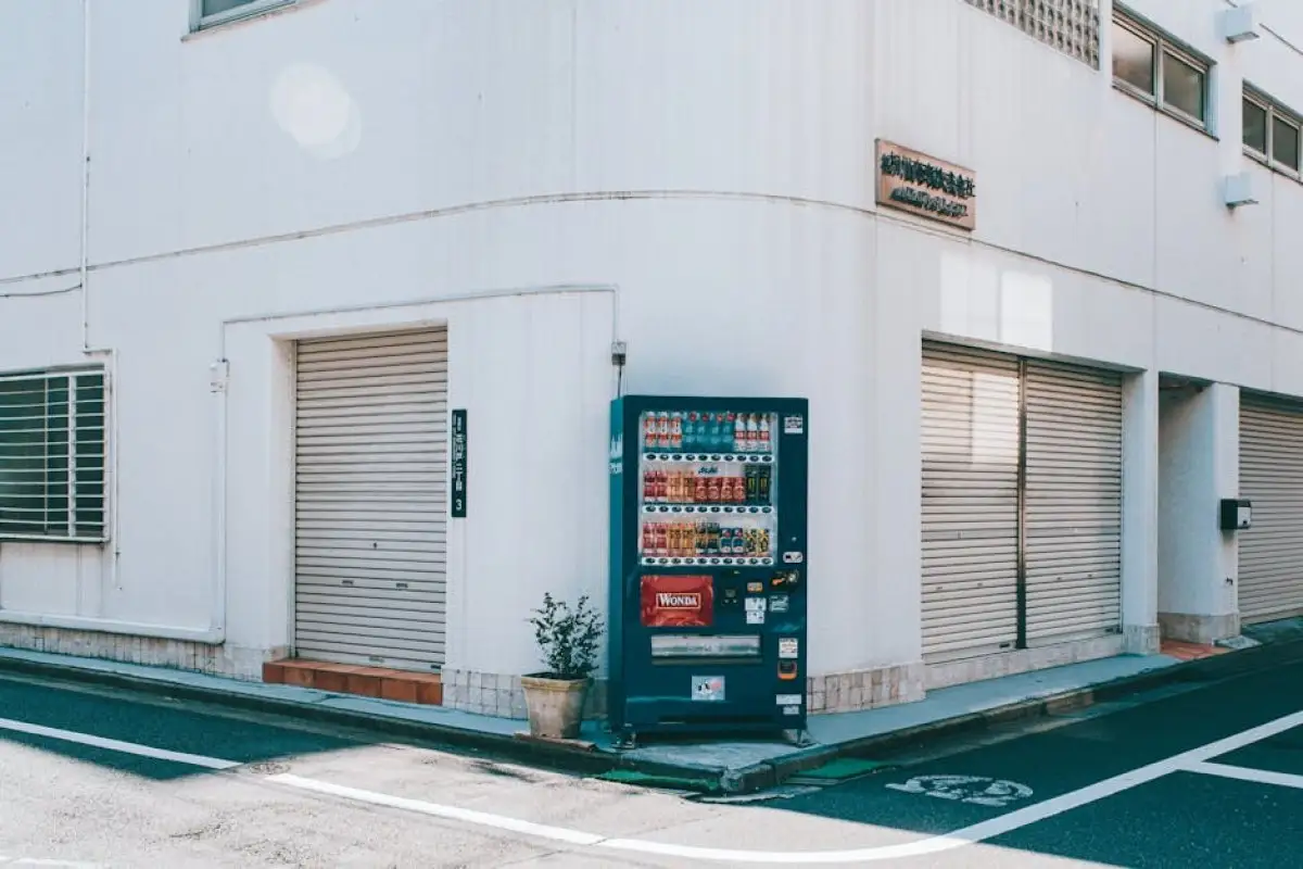 reverse vending machine
