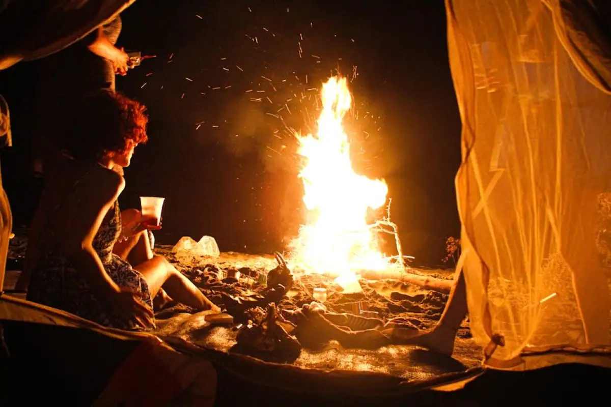 beach tent night