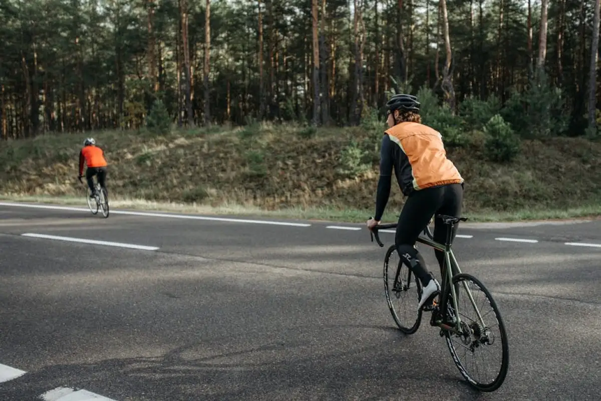 cyclist reflective vest