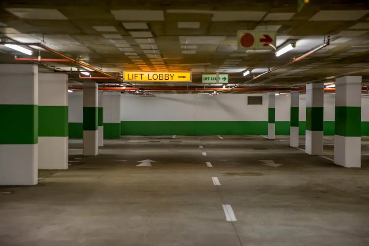 empty underground shopping mall