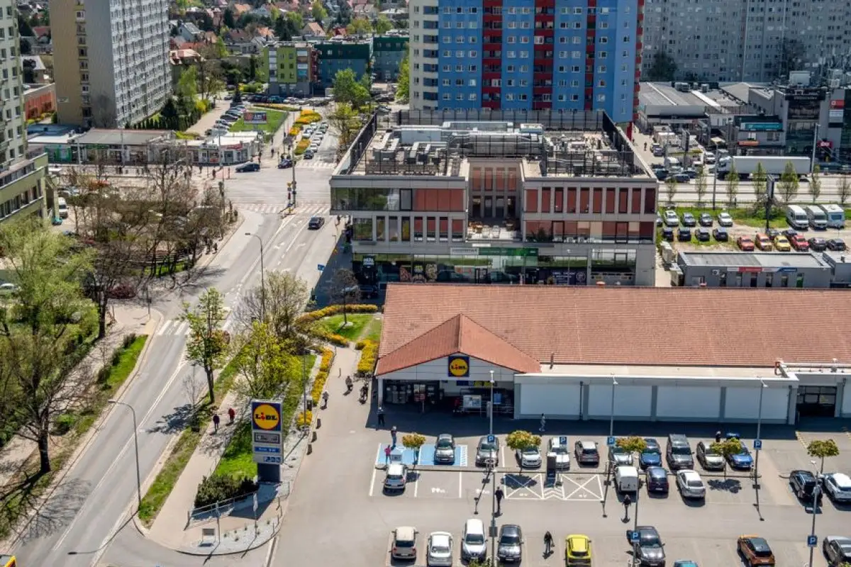 Biedronka store