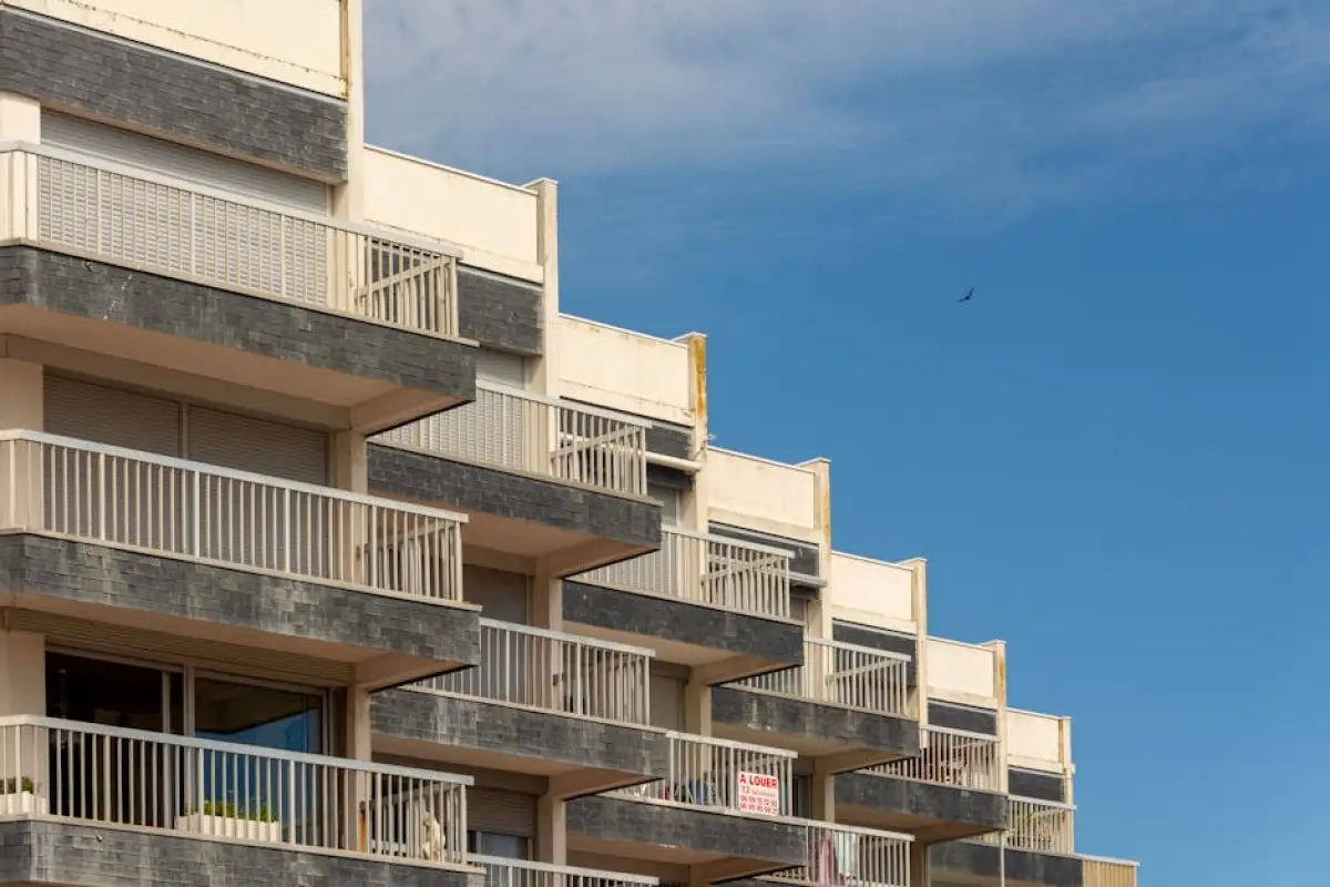 apartment building rental