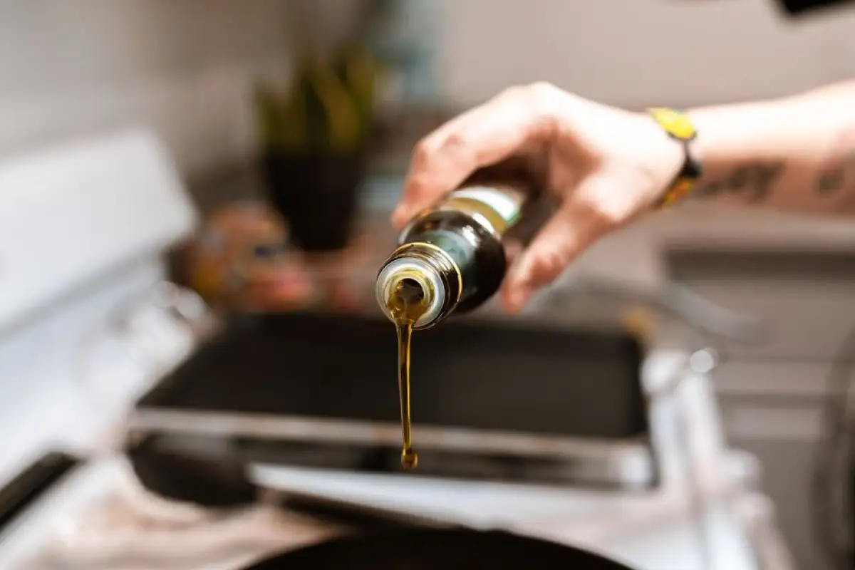 olive oil bottle