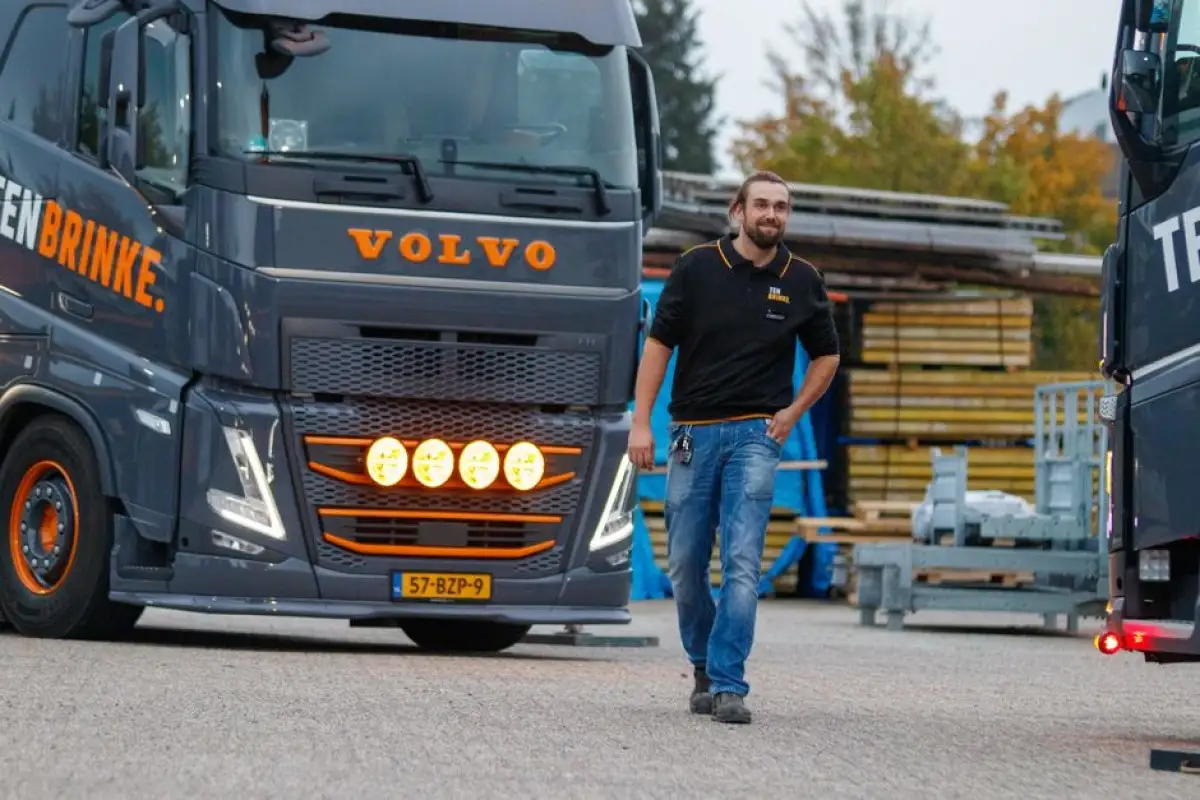autonomous truck Volvo