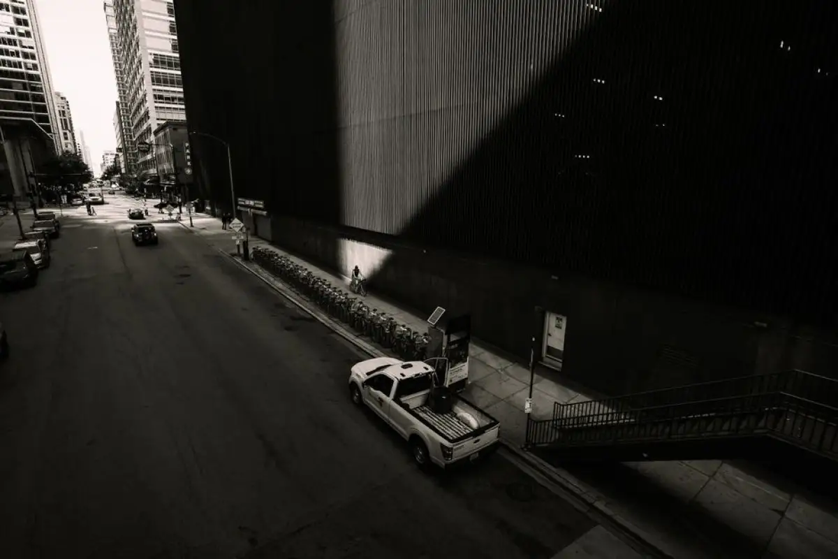 Illinois tollway truck