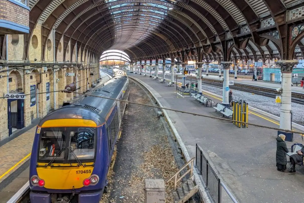 train disruption heatwave