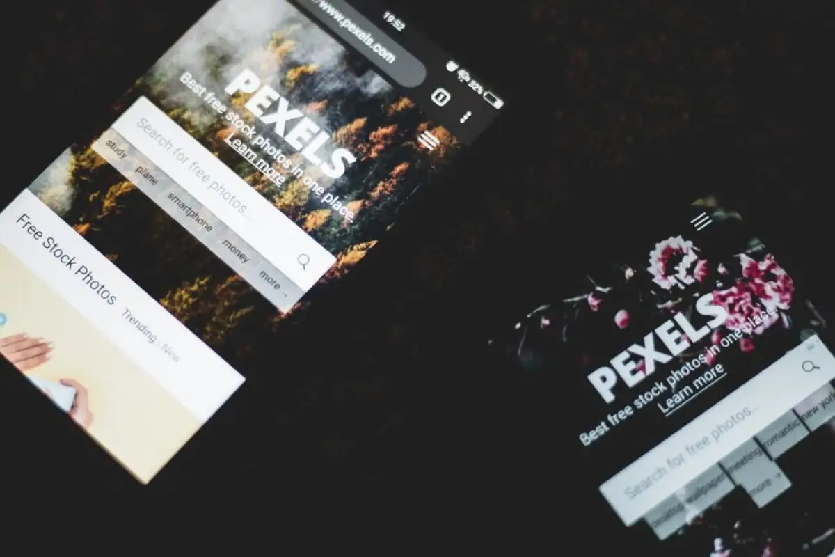 malware smartphone screen