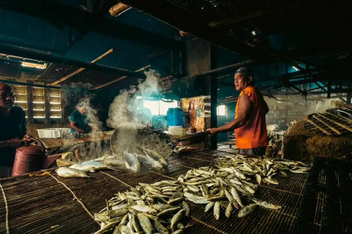 smoked fish market