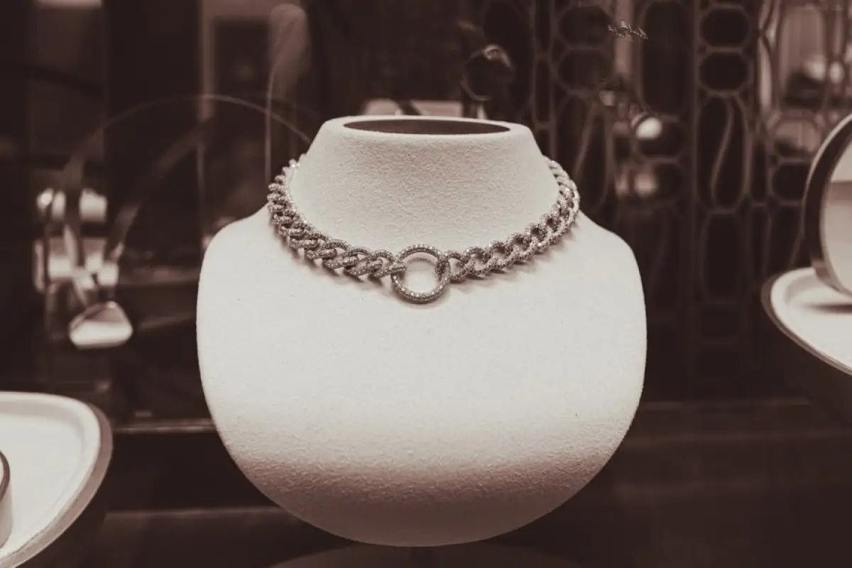 closed store jewelry