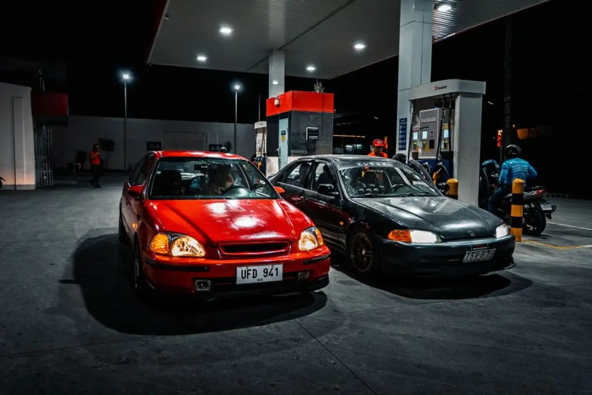 senior fueling car