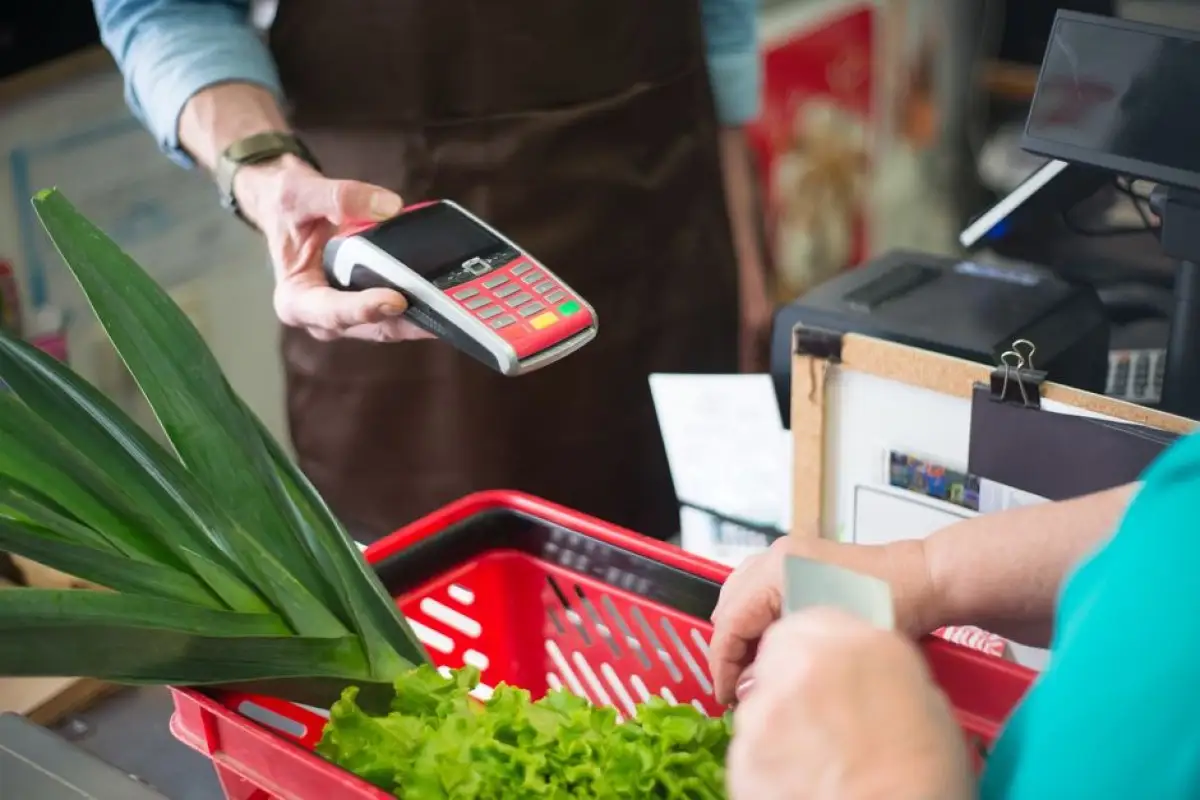 shopping grocery store