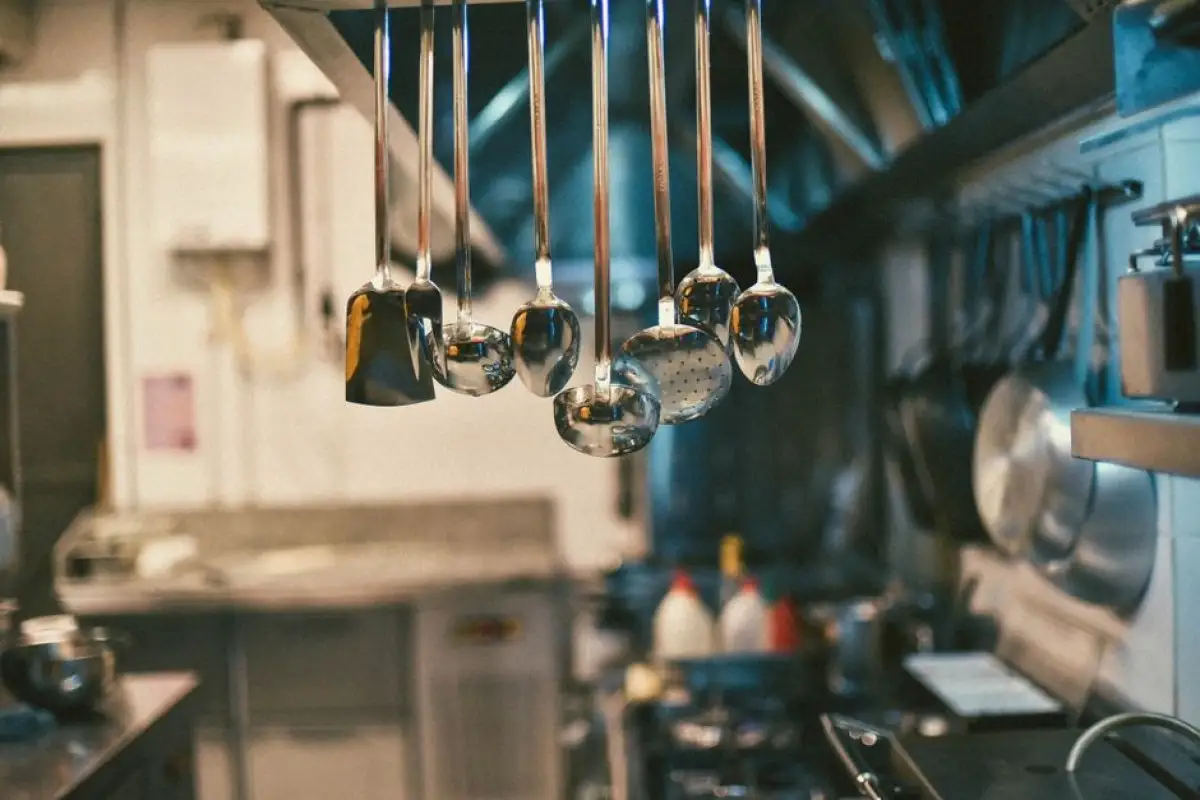 kitchen utensils aluminum