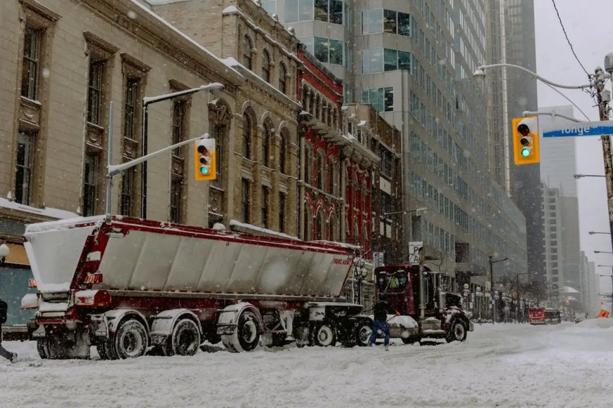 truck licensing Ontario