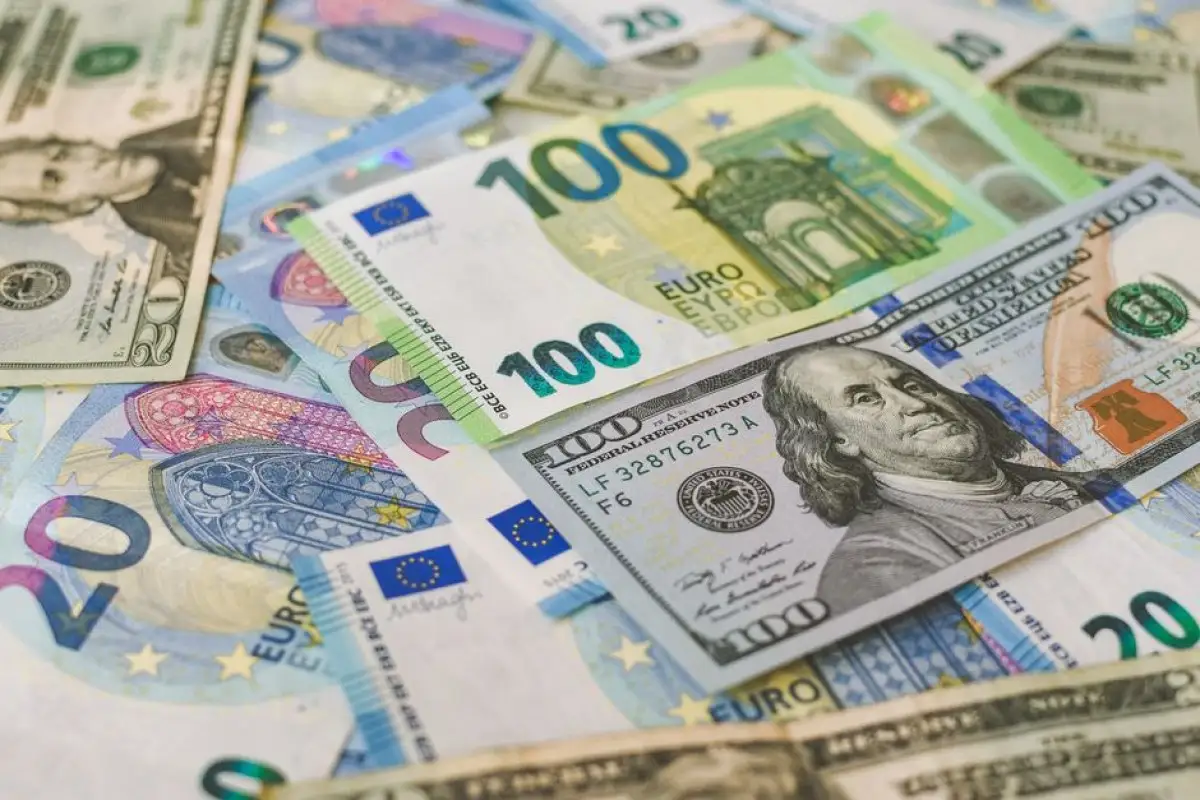 counterfeit money