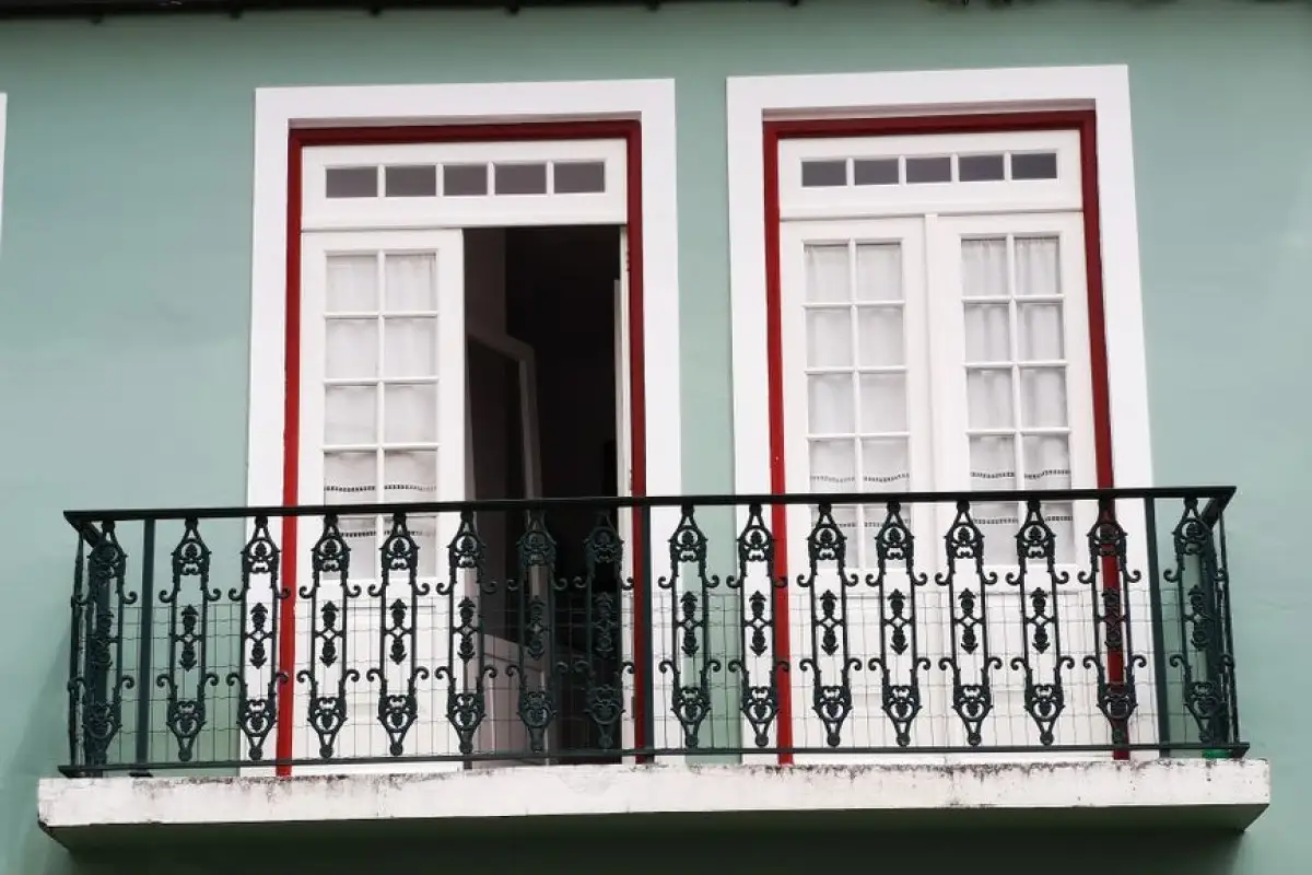 balcony regulations