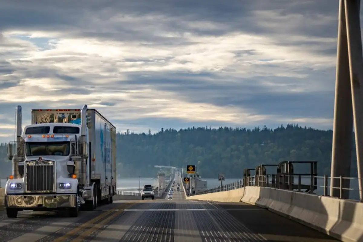 Gordie Howe bridge truck