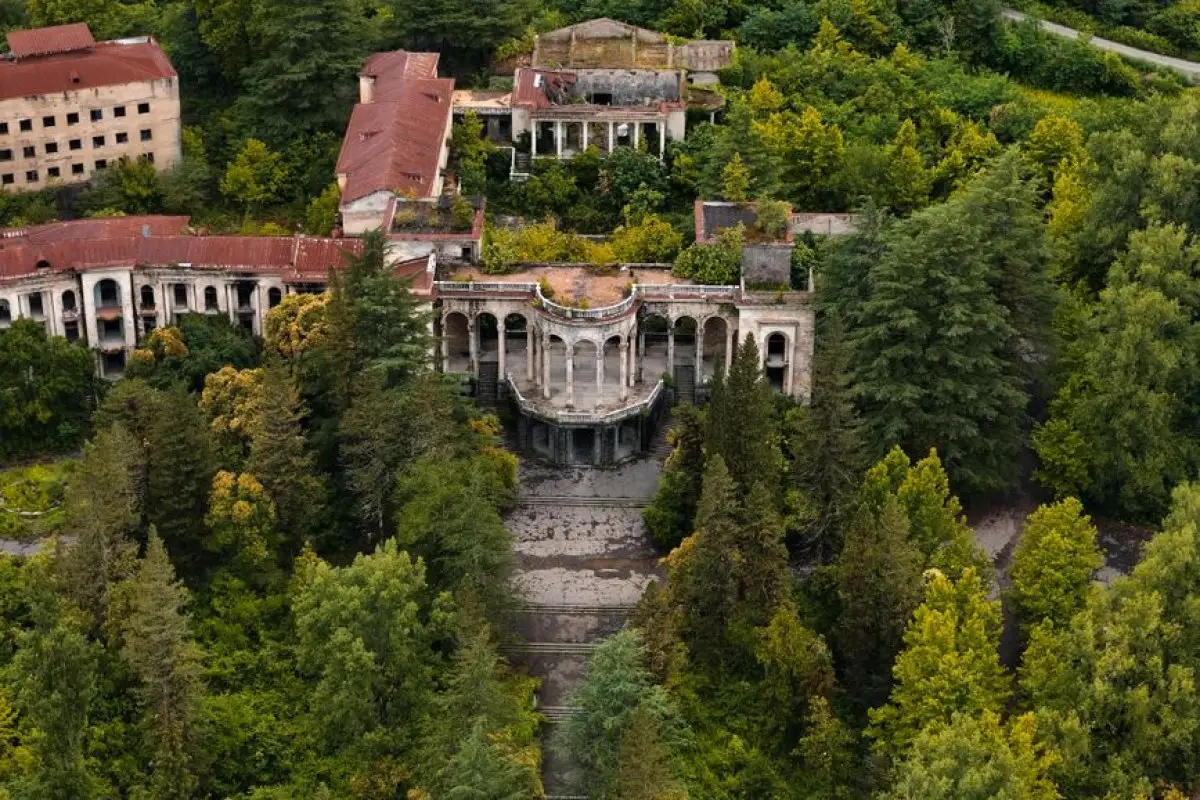 sanatorium senior vacation