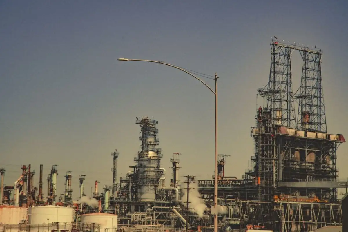 oil refinery