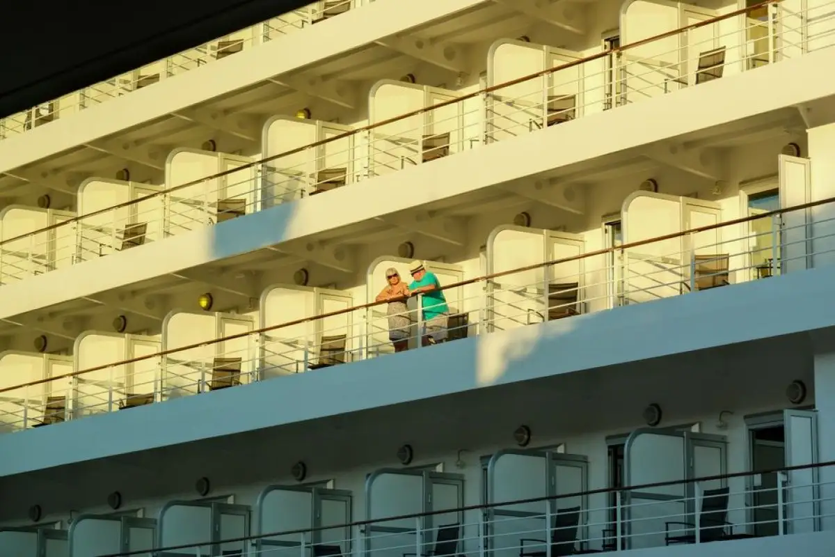 balcony sunbathing