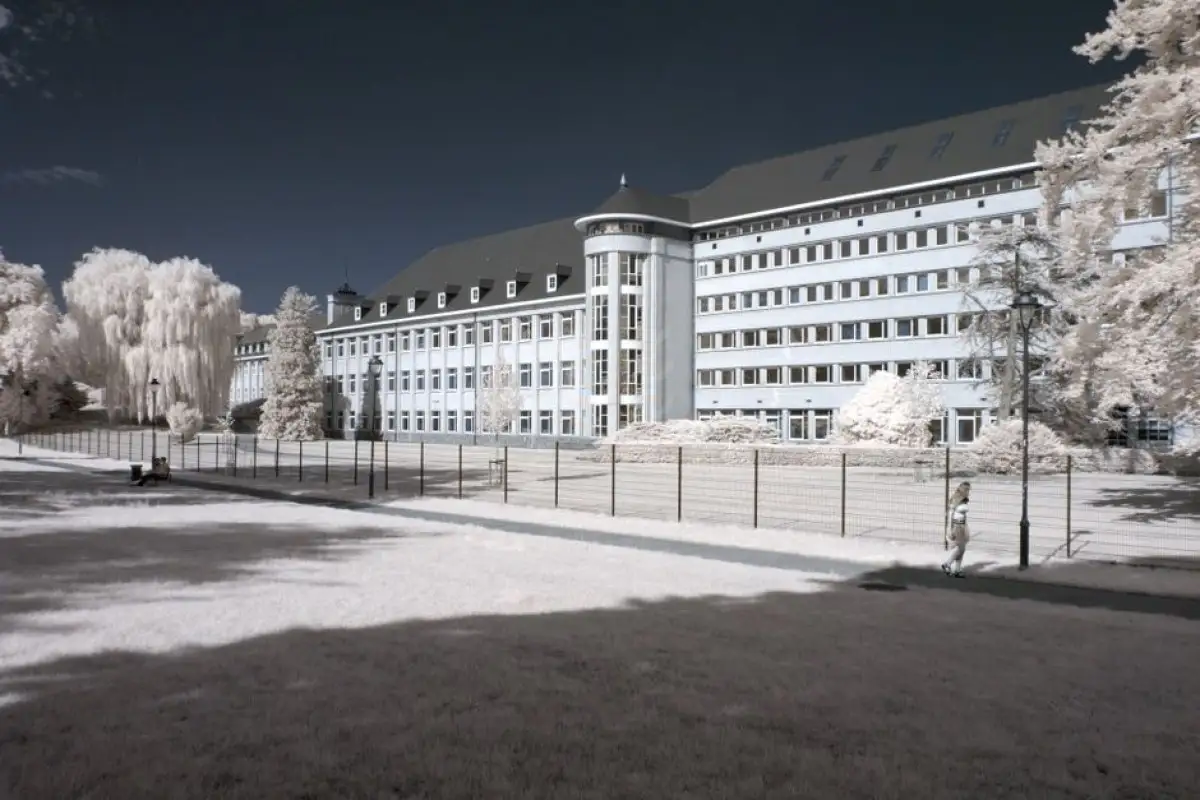 Kleszczów administrative building