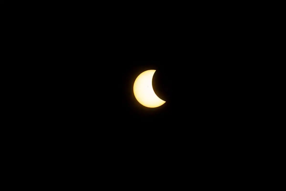 solar eclipse sky